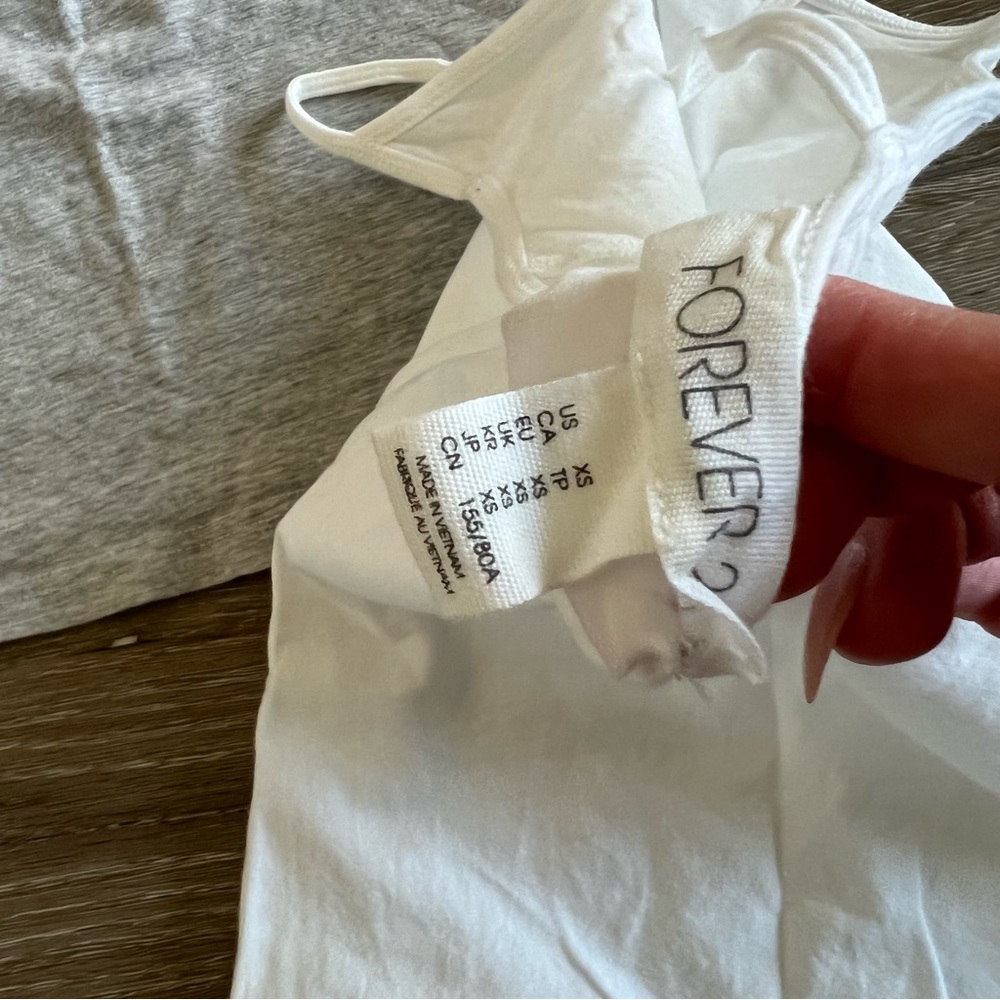 Forever 21 basic tanks - Picture 2 of 3